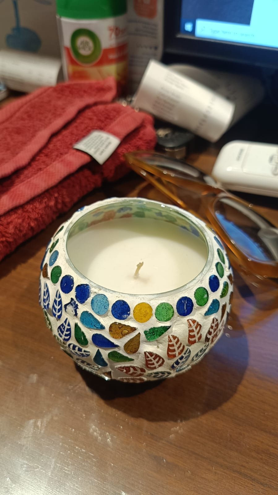 Ceremic Bowl Multi-Colour Pable Like Shape Print Scented Candle