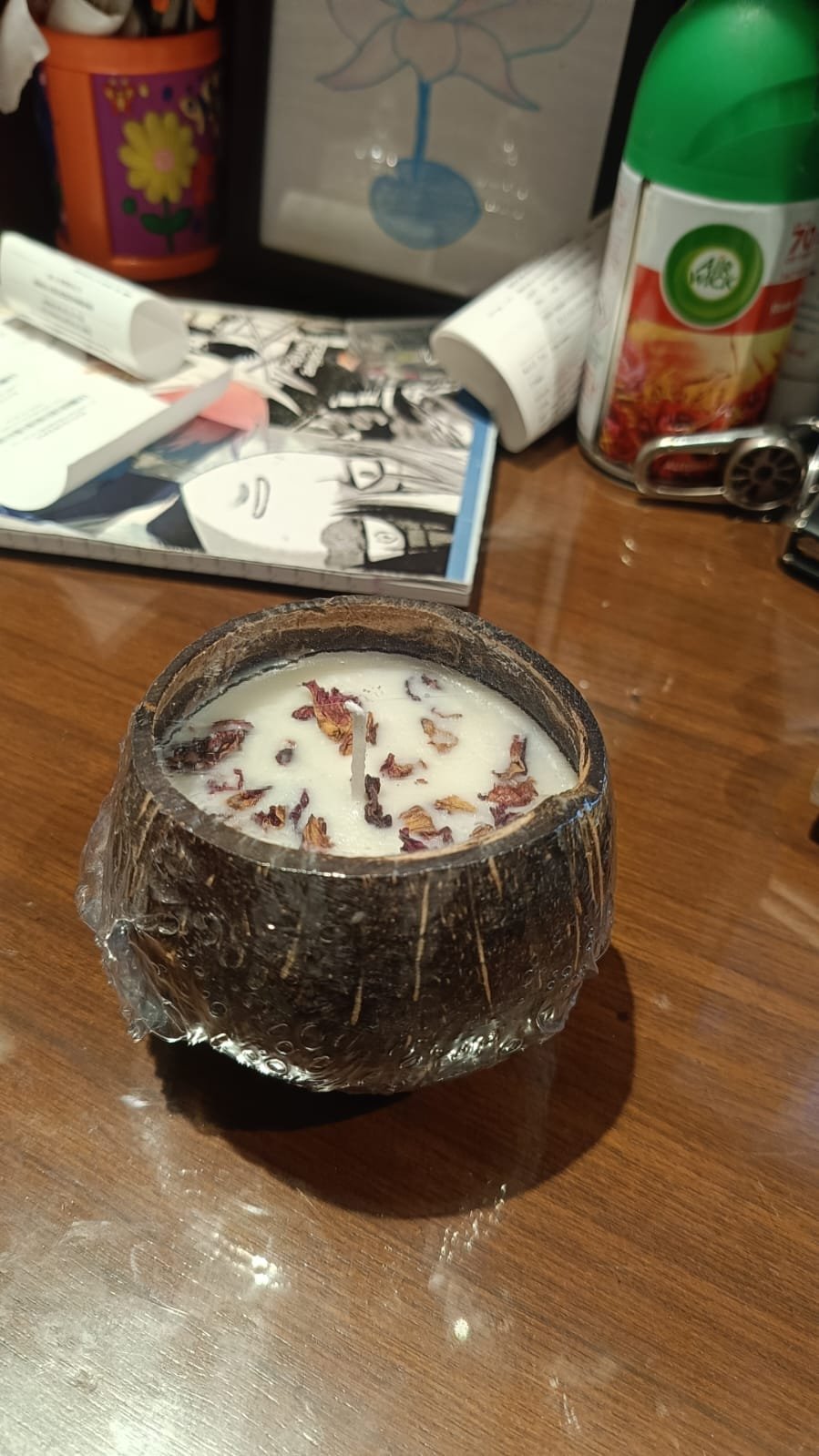 Premium Coconut Shell Scented Candle with Dried Flowers