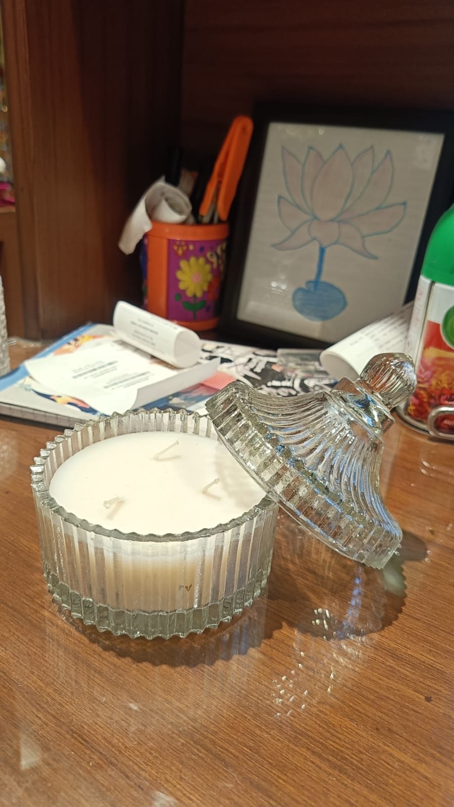 Premium Ribbed Glass Jar Scented Candle with Decorative Lid