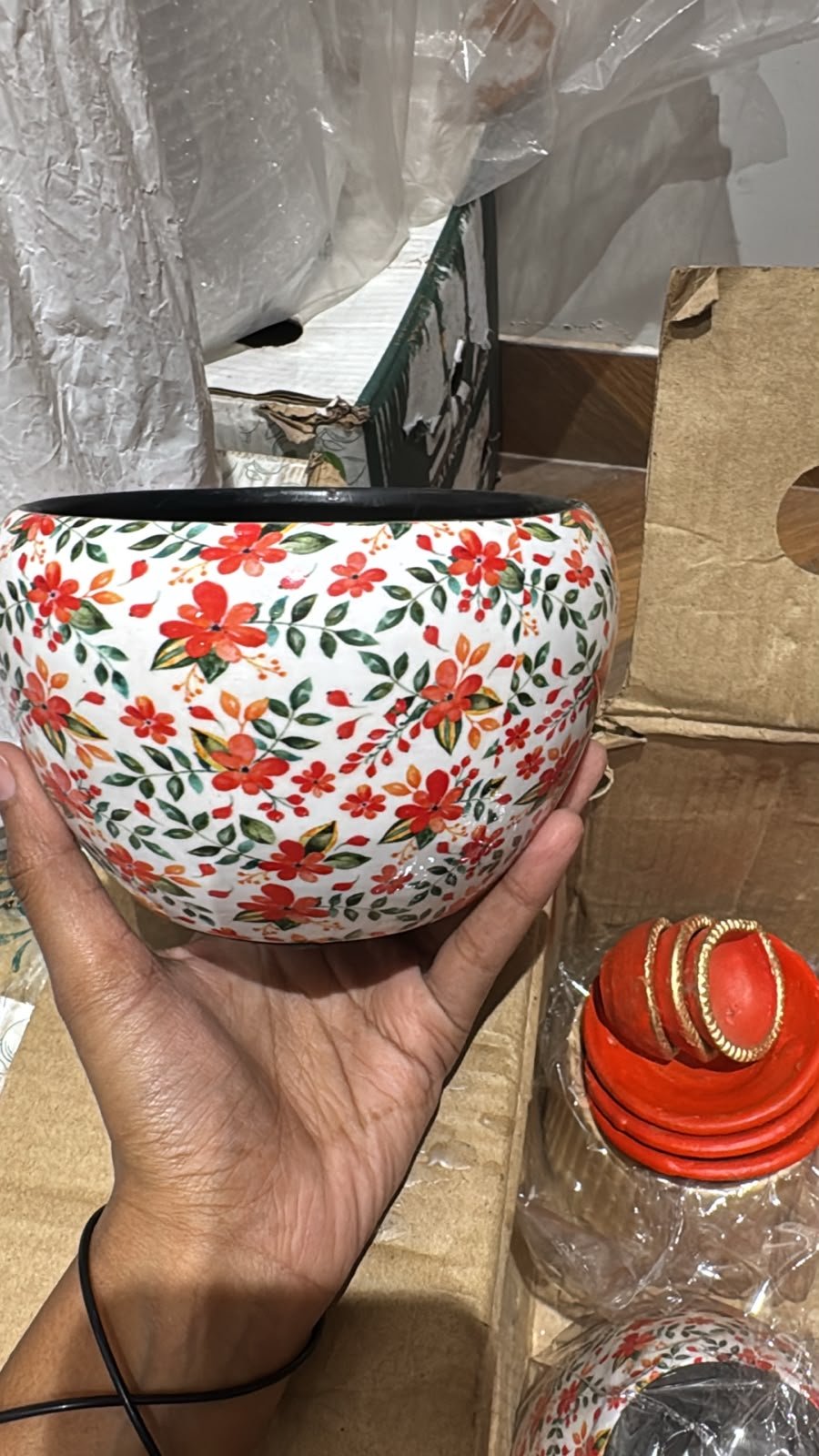 Gulora Floral Ceramic Pot